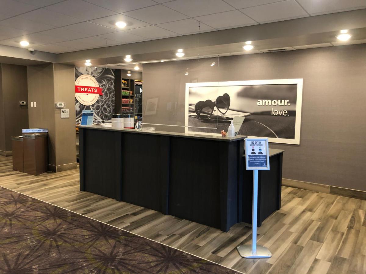 The Landing Hotel & Conference Centre St. Paul Luaran gambar