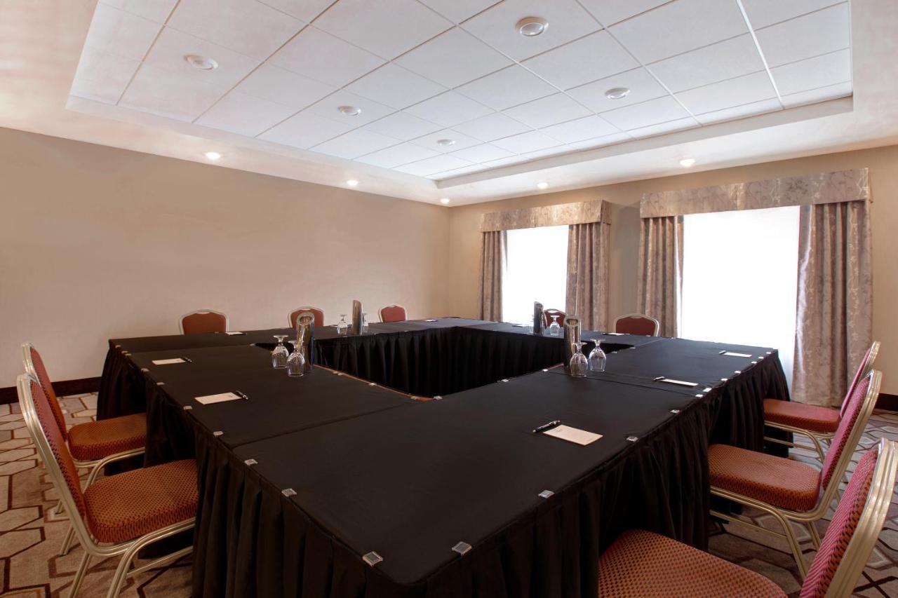 The Landing Hotel & Conference Centre St. Paul Luaran gambar