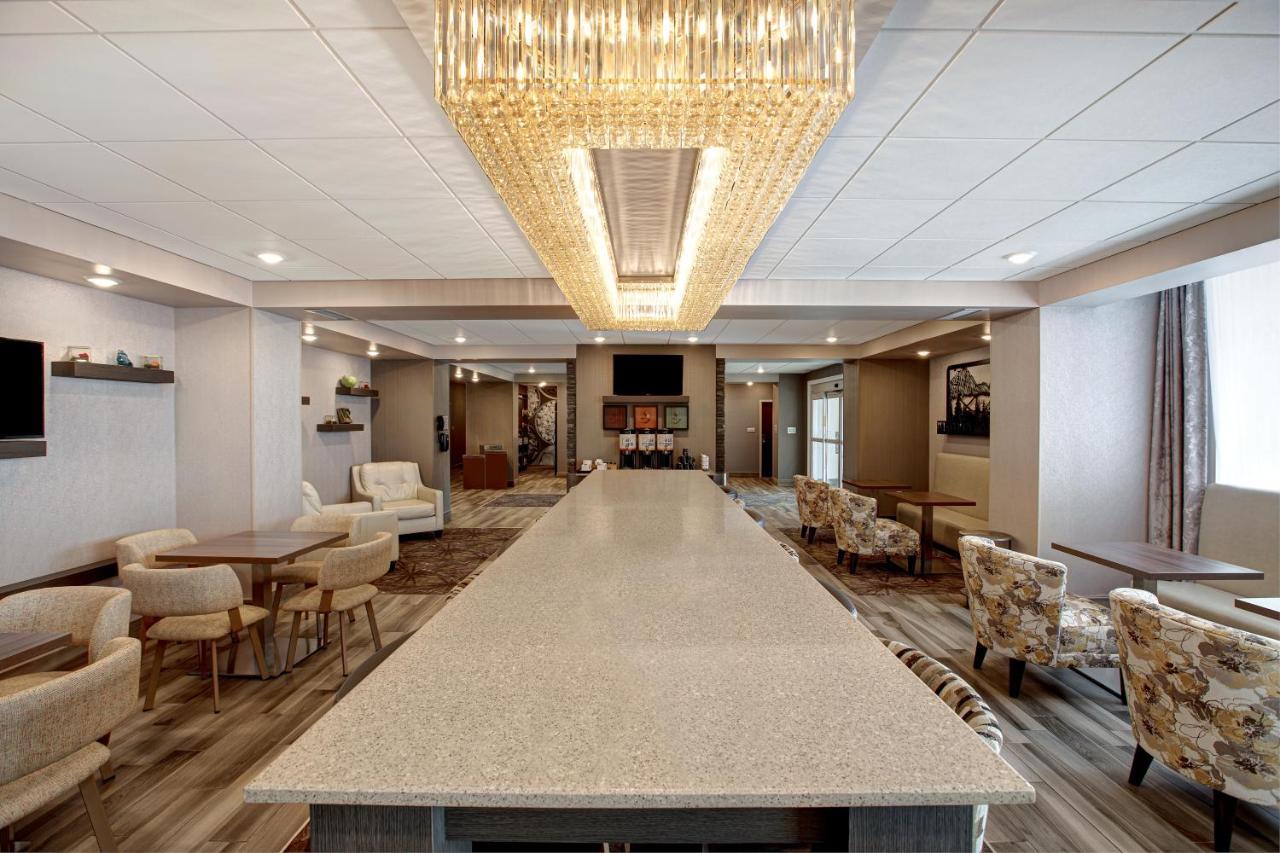 The Landing Hotel & Conference Centre St. Paul Luaran gambar