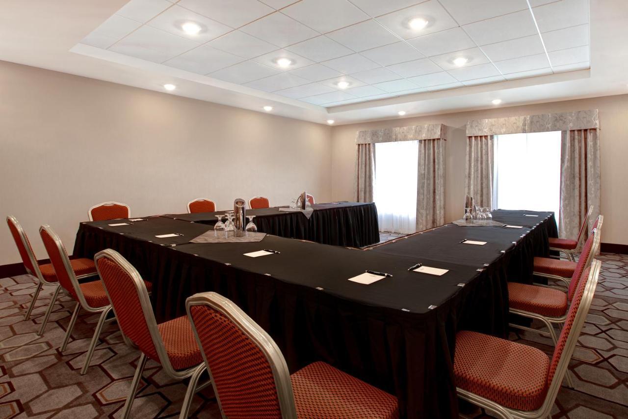 The Landing Hotel & Conference Centre St. Paul Luaran gambar