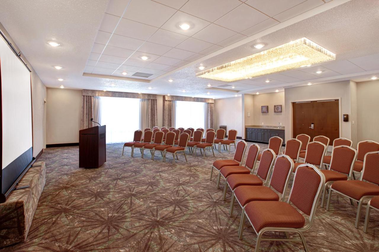The Landing Hotel & Conference Centre St. Paul Luaran gambar